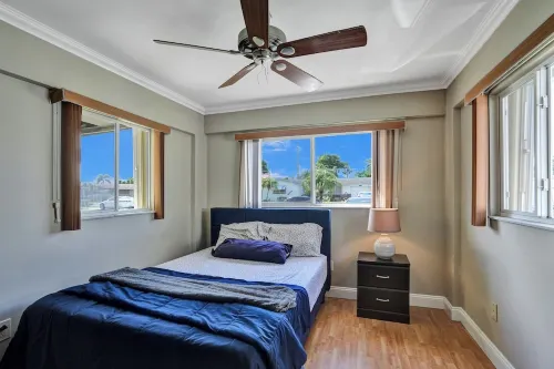 Spacious House 3BD Great Location!