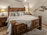 Charming Secluded  3-bedroom house in Sagle ID close to Lake and Schweitzer Ski Ξενοδοχεία στην πόλη Sagle
