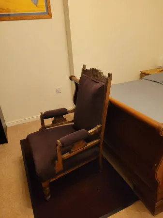 Beautiful cozy en-suite room near Basingstoke hospital (10mins walk