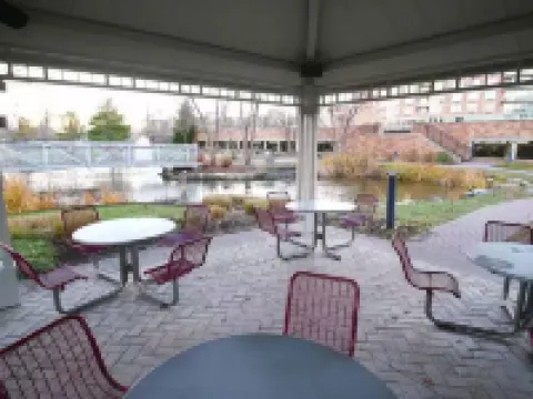 Contemporary Luxury Loft! Apt-20 Min to NYC Hotels in Edgewater