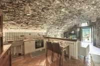 Maison Enchantée فنادق في Capo di Ponte