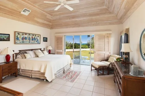 Plage Rose Estate 4 Bedroom Home - parking