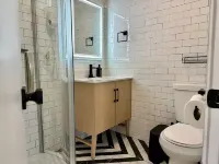 Airy Arty Studio with Amenities