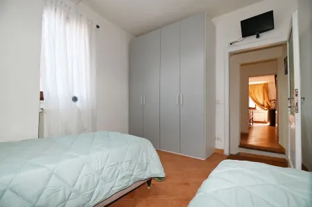 Marconi House Отели в г. Аквапенденте