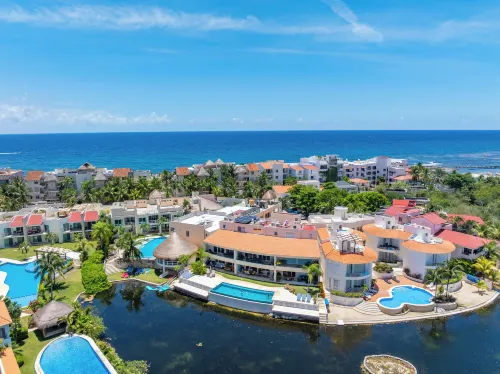 Lagoon Front Infinity Pool Paddleboard and Fun Puerto Aventuras - spa
