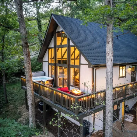 Serene Massanutten Retreat, Nestled in the Trees