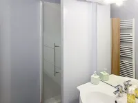 Charming, cosy room just 5 minutes from Lille Hotels in Marcq-en-Baroeul