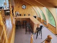 STUNNING WINE COUNTRY LAKE HOUSE, NICEST ON OWASCO LAKE