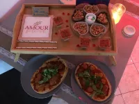 Spa house with private Jacuzzi and whirlpool bath overlooking the countryside فنادق في Saint-Genest-Lerpt