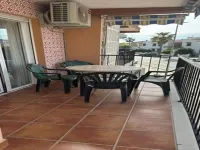 Beachfront apartment (pet friendly) Hotels in Oliva