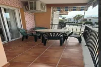 Beachfront apartment (pet friendly)