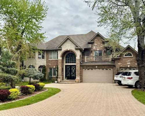 Luxury 5BR Family Getaway – Heated Pool, Hot Tub, Fire pit, Game Room,