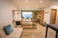 HOT AND COZY APTOESTUDIO. LIVING+COWORKING