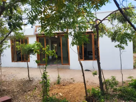 Serene villa on Wasini island, mkwiro village pet friendly Отели в г. Мсамбуэни