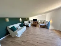 Villa ambre in Bully between Lyon & Beaujolais 比利住宿飯店