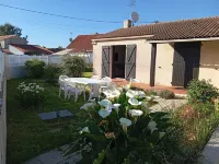 Large house 8 pers. 750m2 of land center of Jard /Mer, 15min walk to the beach