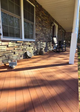 Charming 4-bedrm Colonial Farmhouse amidst the mountains with WiFi in Highland.