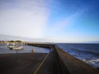 Charming typical house in Sarzeau (56), 5 minutes from the sea! 싸흐조 호텔