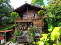 Charming 2-bedroom cabin in private condominium Hotels in Salcoatitan