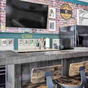 Lambeau Lodge near the heart of Titletown District, Green Bay Fitness & Recreational Facilities