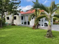 Large 3 BD home w/AC,Beautiful Yard,Best location Hotel a San Francisco de Macoris