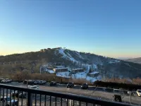 Charming 2-Bedroom Condo at the Breathtaking Sugar Top Mountain Resort