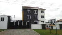 Queen-sized 2 bedroom Apt near Accra @ Victoria Grand apartments Hotels near Rock City