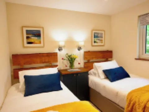 Hayne Barn Estate - Private Estate : 6 Eco Lodges - 1 Studio Hotels in Hythe