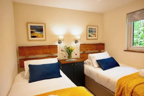 Hayne Barn Estate - Private Estate : 6 Eco Lodges - 1 Studio Hotel a Hythe