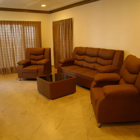 Queens Villa