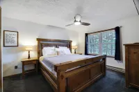 Lakefront w/ PrivateDock Fishing Beach 2Kayaks Firepit Fireplace Foosball