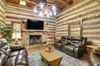 Glasgow Getaway w/ Patio, Fireplace & Grill! - 3-Star