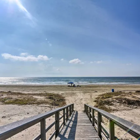 Ocean-View 'Kahala Beach Bliss' Home in Galveston!