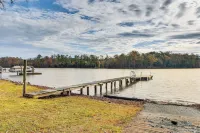 Saluda River Retreat w/ Boat Ramp & Water Views! - 3 tähden