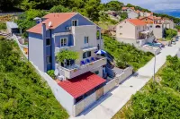 Apartment Blue Oasis - Three Bedroom Apartment (ST) Hotels in Postire