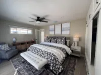 5 Star Retreat - Chic & Modern Getaway in Studio City - Guests Love! 셔먼오크 호텔