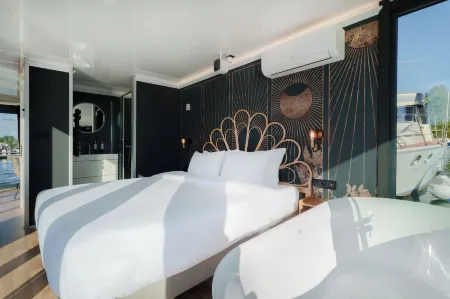 L'Escale Royale Verneuil-sur-Seine Отели в г. Триель-Сюр-Сена