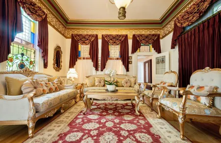 Amethyst Inn Отели в г. Виктория