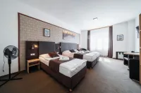 Penzion Homér Slaný Hotel di 