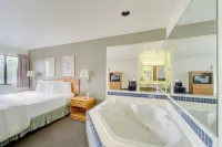 Capital O Amerihost Inn and Suites Fulton Hwy 54 MO