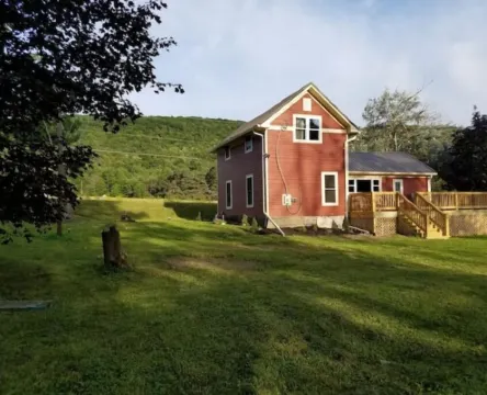Whole house for Relaxing Couple or Family Retreat