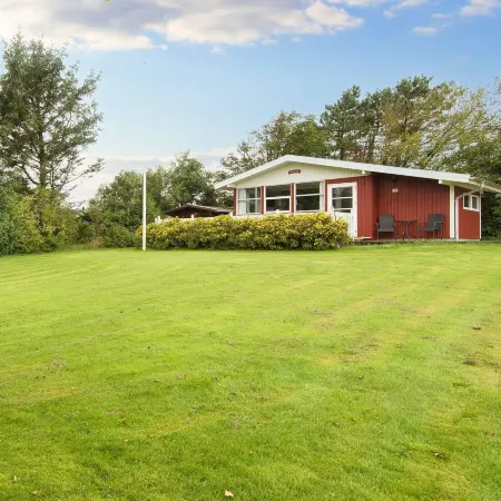 8 person holiday home in Struer-By Traum