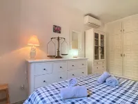 Apartment in Nerja near Burriana Beach - ที่มีอ่างอาบน้ำ