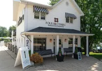 Heaven on Earth! 2 Bdr Fontana Flat, Walk to Lake Hotels in Fontana