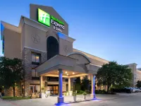 Holiday Inn Express & Suites ARLINGTON (I-20-PARKS MALL) by IHG Hoteles en Arlington