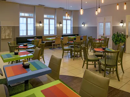 Ibis Styles Curitiba Centro Civico Отели рядом с достопримечательностью «Largo da Ordem»