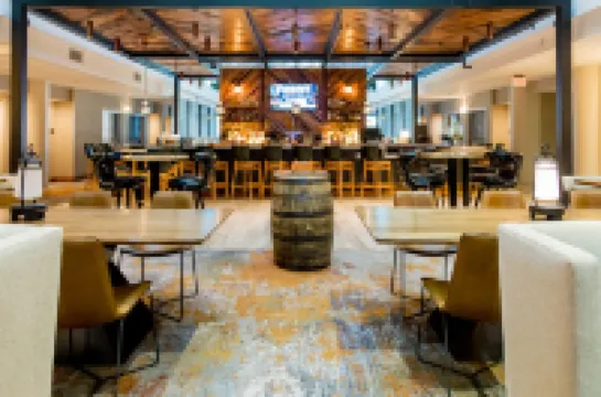 เอ็มบาสซีสวีทส์ บายฮิลตัน เล็กซิงตันกรีน