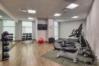 Holiday Inn Express & Suites CHARLOTTE - SOUTH END by IHG - موقف سيارات
