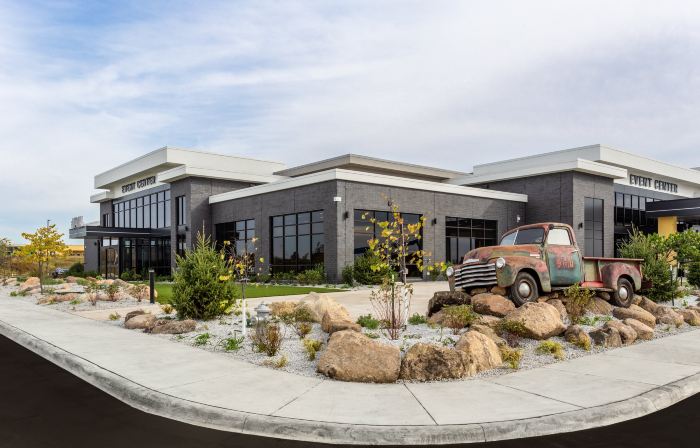 Holiday Inn & Suites CEDAR FALLS-WATERLOO EVENT CTR by IHG