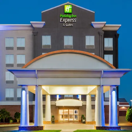 Holiday Inn Express & Suites FREDERICKSBURG by IHG